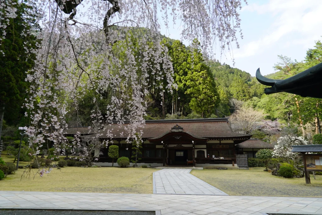 常唱殿(御廟法務所)
