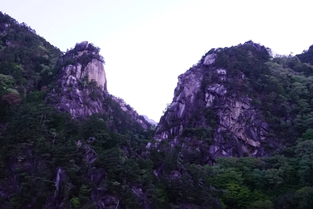 覚円峰(KakuenPo Peak)